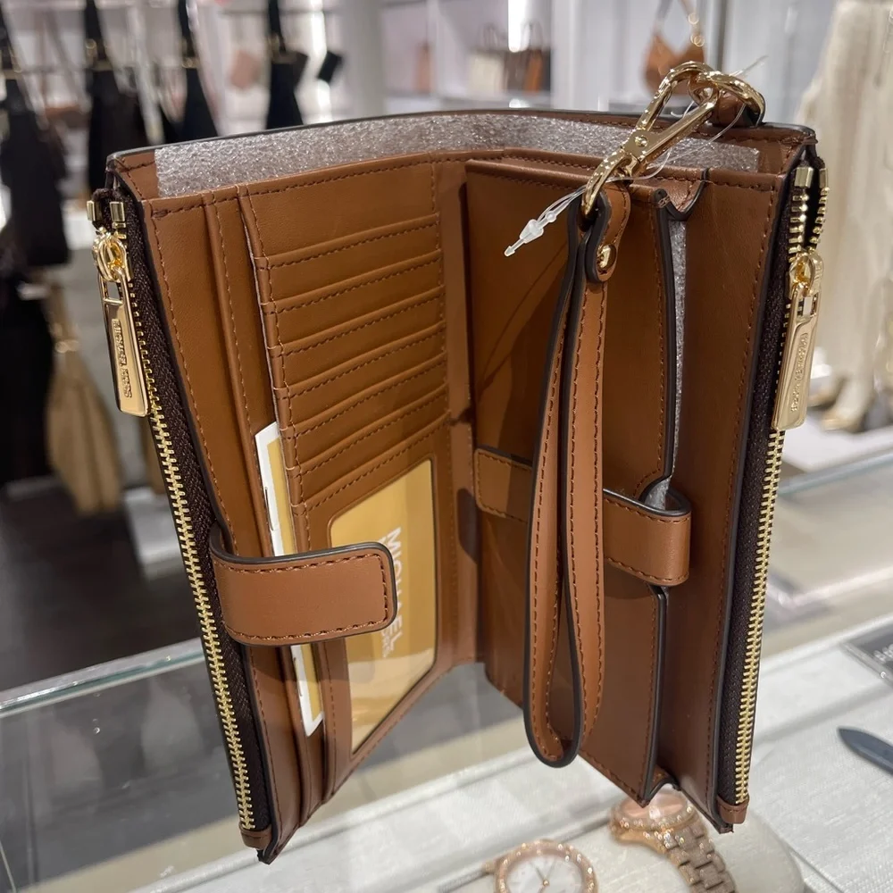 MICHAEL KORS Jet Set Travel Lg Signature Logo Double Zip Smartphone Wallet Brown